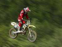 详解酷炫“追随”拍摄技巧