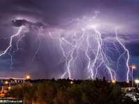 用长曝抓住闪电，捕光捉影五大绝技