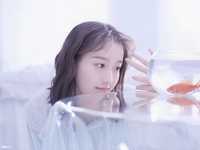 如何在室内拍出干净舒服的写真？