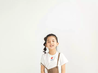 拍摄室内清新人像自然光的运用